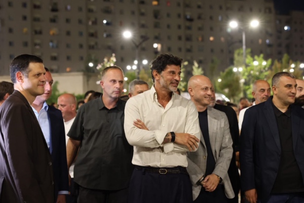 სამგორში,,
