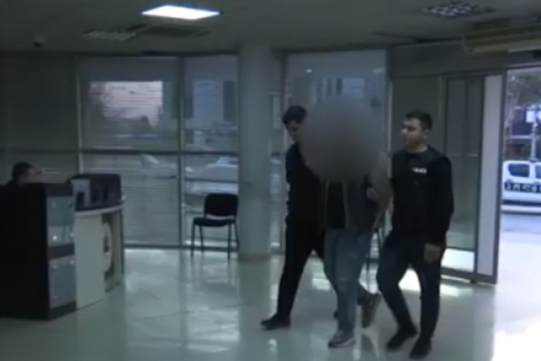 პოლიციამ მარნეულში რამდენიმე დღის წინ მომხდარ სროლის ფაქტთან დაკავშიებით 2 პირი დააკავა, ხოლო ერთს ბრალი წარედგინება