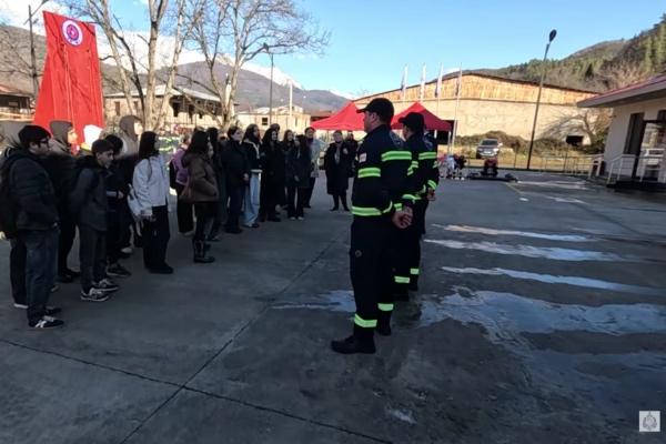 შინაგან საქმეთა სამინისტრო საჯარო სკოლების მოსწავლეებისთვის კამპანიას - „პროფესია პოლიციელი“ განაგრძობს