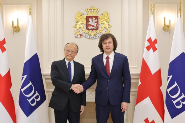 ირაკლი კობახიძე აზიის განვითარების ბანკის (ADB) პრეზიდენტ მასატო კანდას შეხვდა