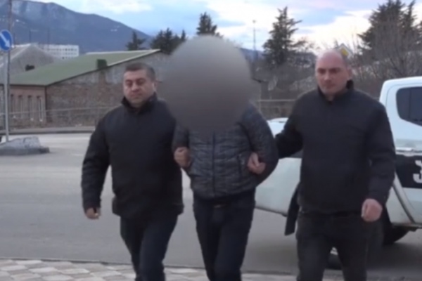 პოლიციამ განზრახ მკვლელობის ფაქტი ცხელ კვალზე გახსნა - დაკავებულია 1 პირი