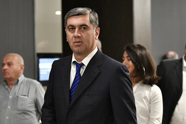 ირაკლი ოქრუაშვილს  20 000-ლარიანი გირაო შეეფარდა და საზღვრის კვეთა აეკრძალა