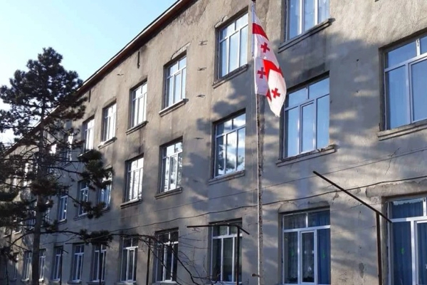 ხანძრით დაზიანებული შენობის გამო, სურამის N4 სკოლის მოსწავლეები სწავლას სხვა სკოლაში გააგრძელებენ - სამინისტრო