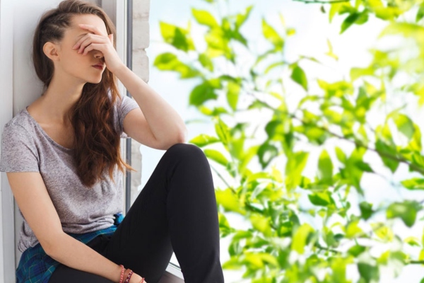 გაზაფხულის დაღლილობა: რატომ გვერმართება და როგორ დავძლიოთ ბუნებრივად