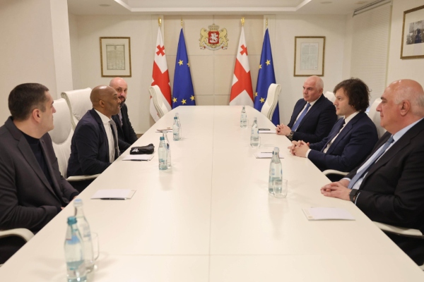 პრემიერი საერთაშორისო შერეული საბრძოლო ხელოვნებების ფედერაციის პრეზიდენტს შეხვდა